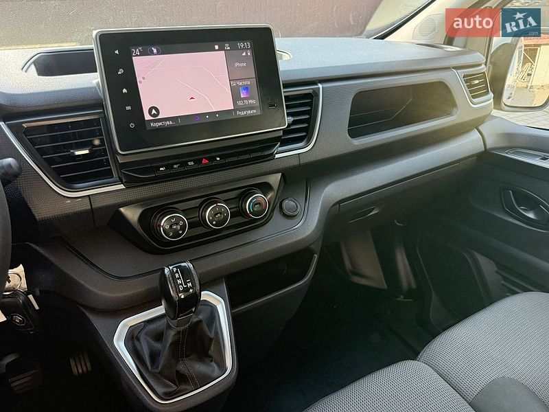 Грузовой фургон Renault Trafic 2022 в Киеве