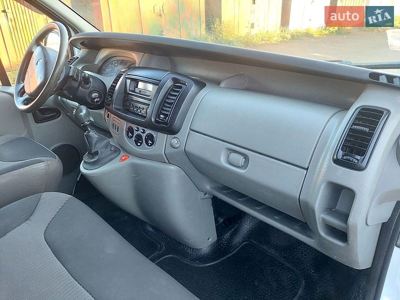 Минивэн Renault Trafic 2009 в Львове