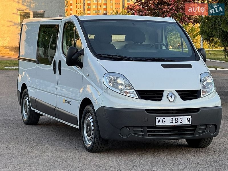Вантажний фургон Renault Trafic 2014 в Рівному