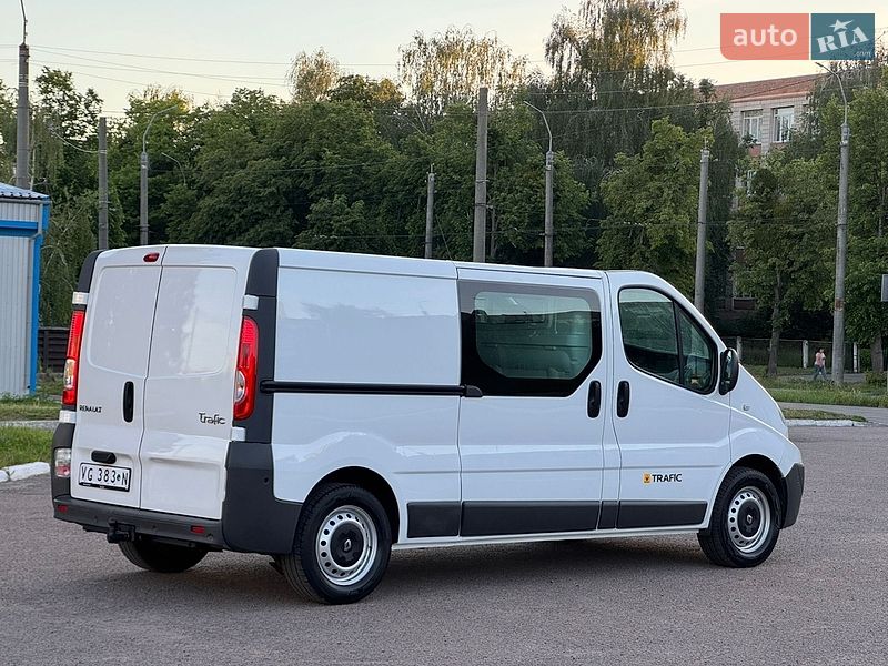 Вантажний фургон Renault Trafic 2014 в Рівному