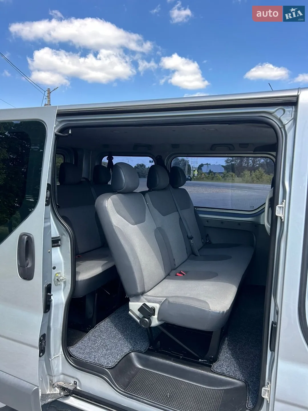 2011 Renault Trafic - мініатюра 64