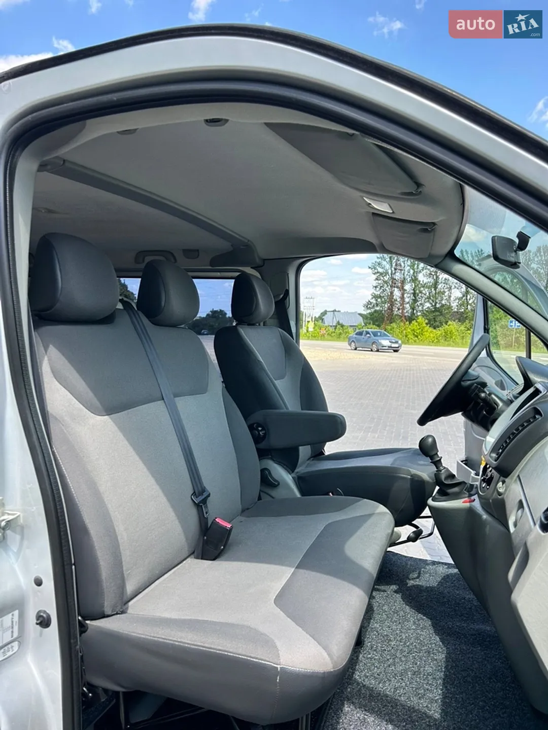 2011 Renault Trafic - мініатюра 66