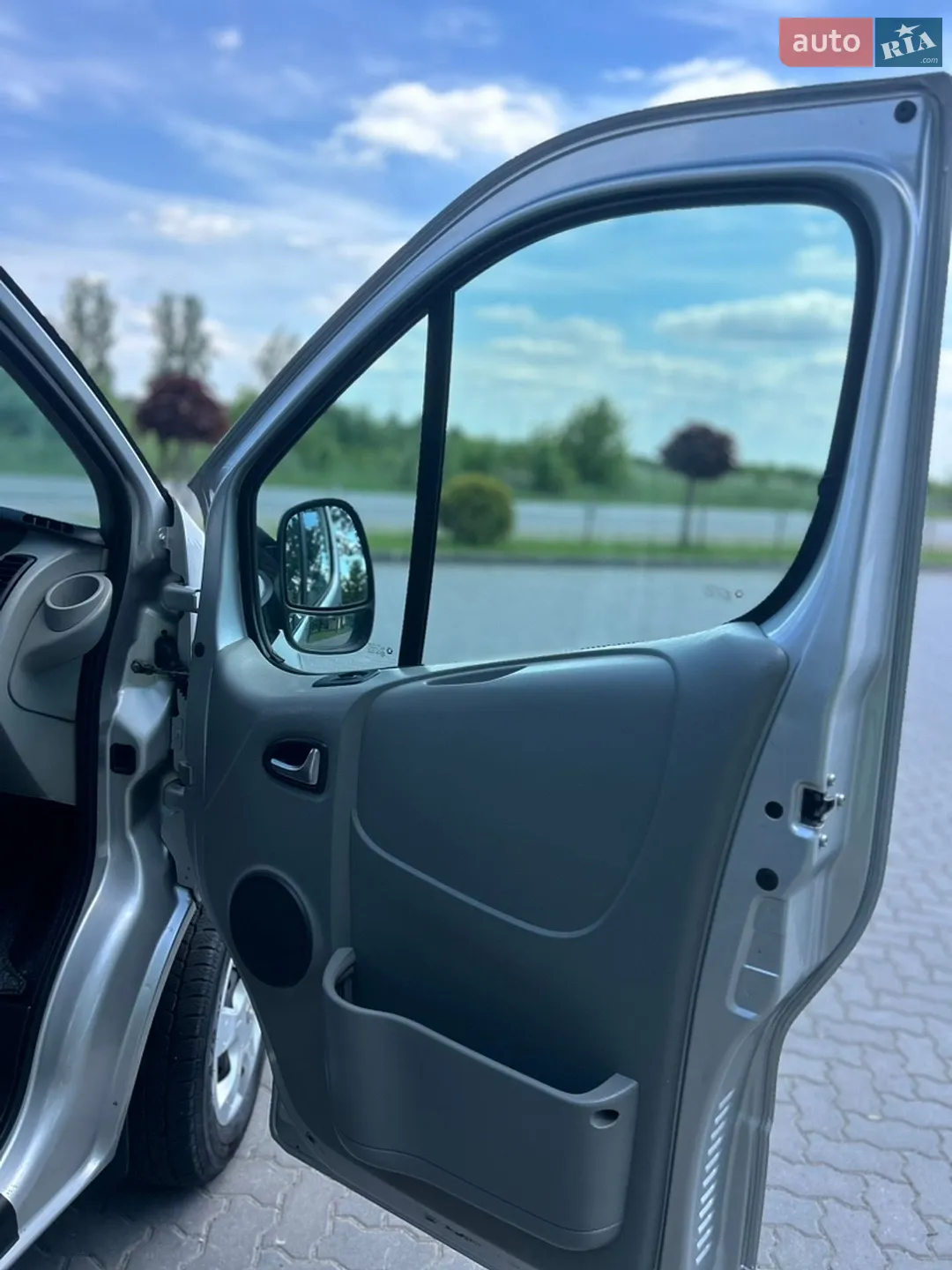 2011 Renault Trafic - мініатюра 72