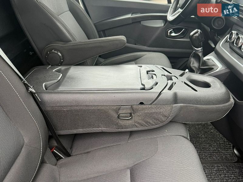 Вантажний фургон Renault Trafic 2022 в Києві