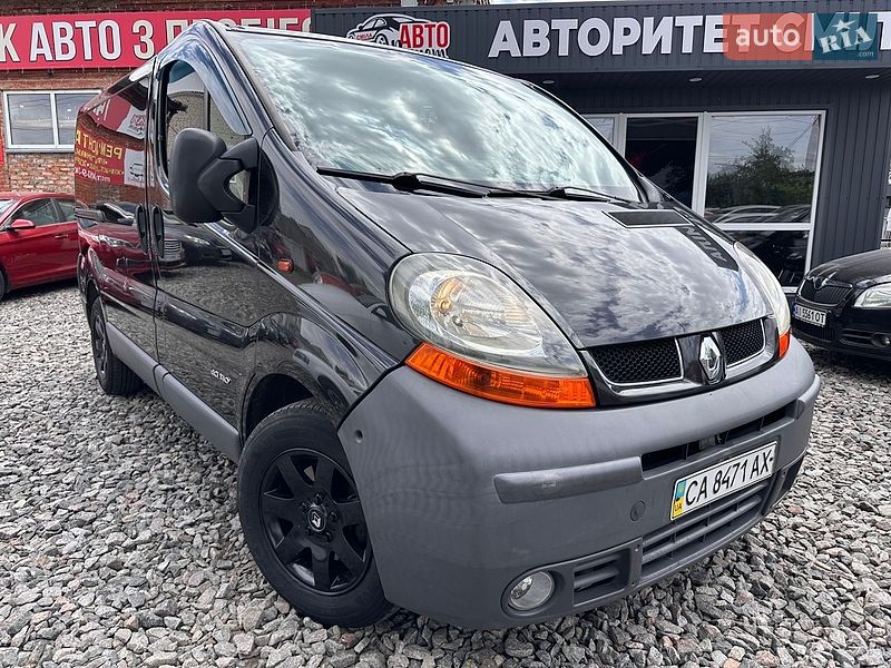 Минивэн Renault Trafic 2004 в Смеле