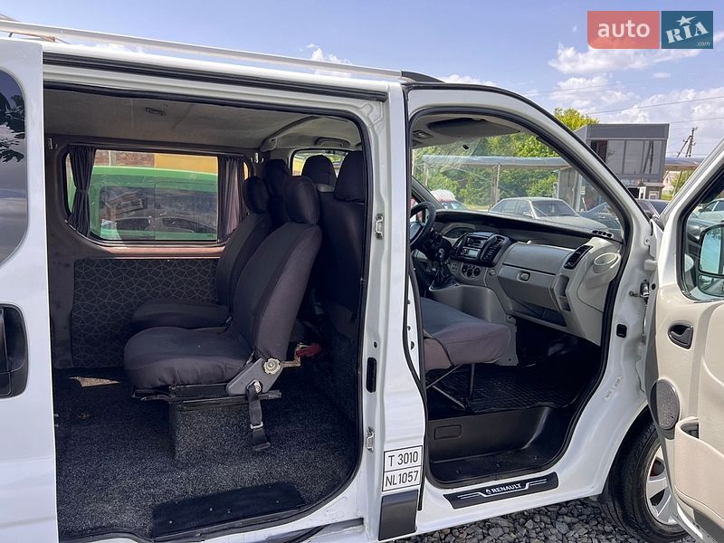 Минивэн Renault Trafic 2008 в Черновцах