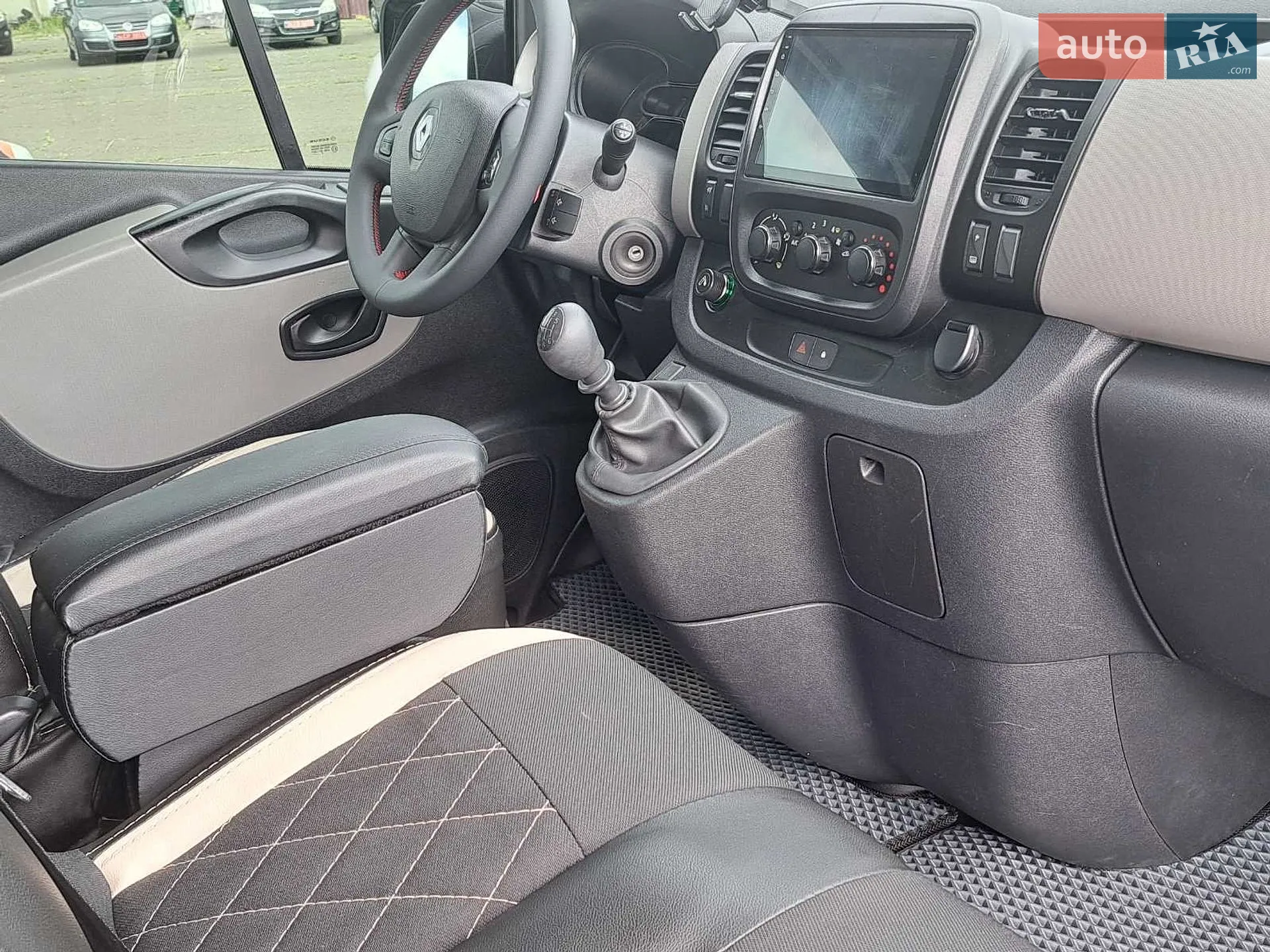 2016 Renault Trafic - мініатюра 9