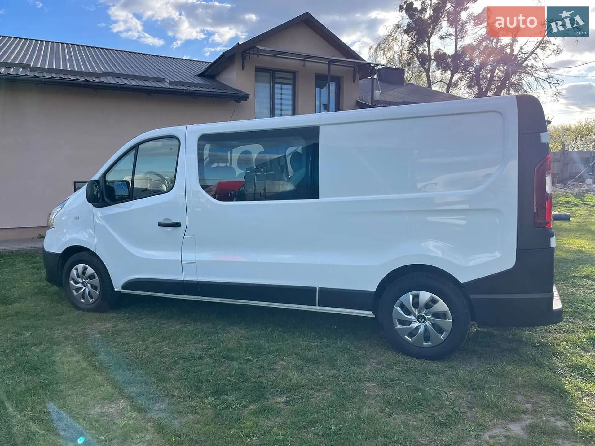 2021 Renault Trafic - мініатюра 6