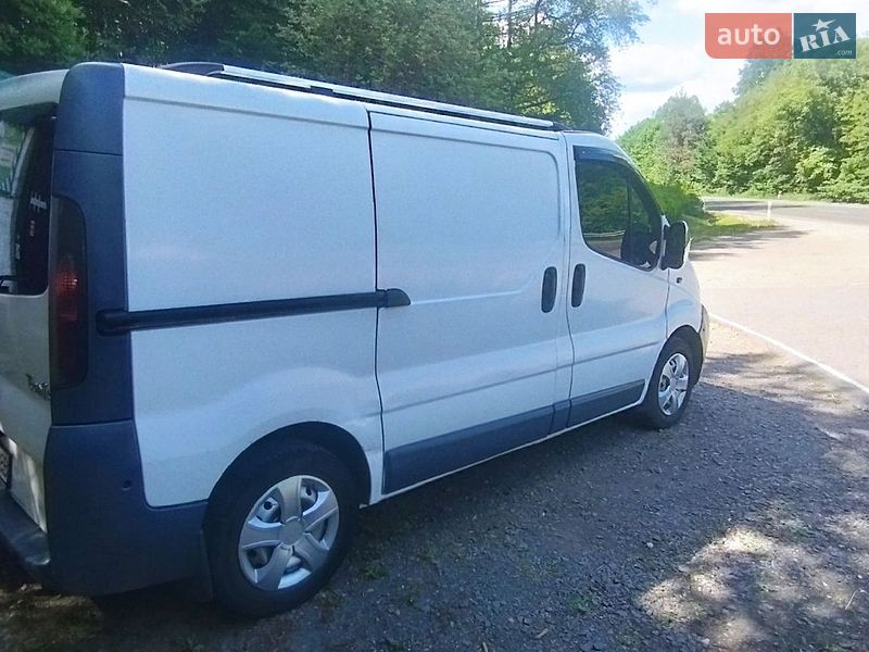Вантажний фургон Renault Trafic 2002 в Мукачевому