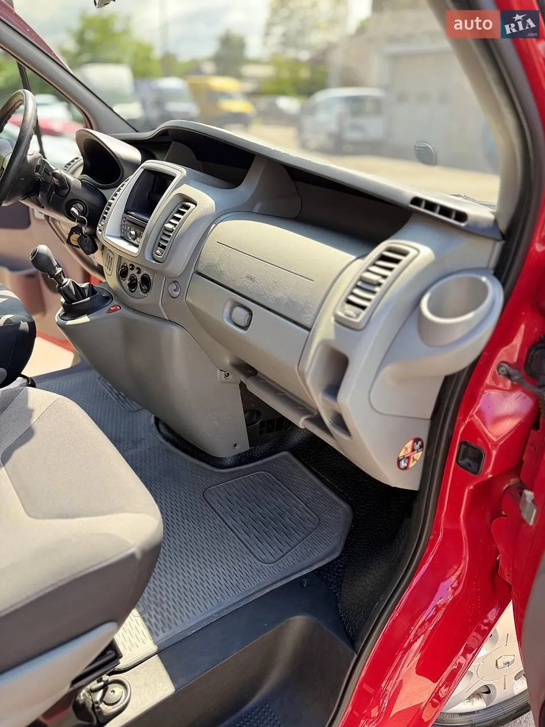 2012 Renault Trafic - мініатюра 21