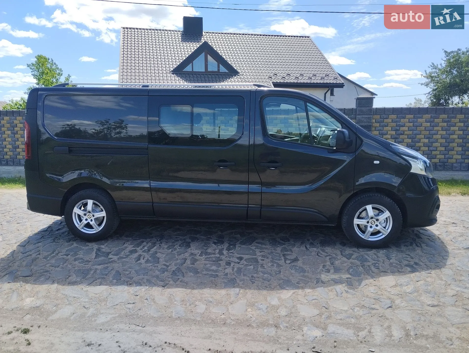 2018 Renault Trafic - мініатюра 2