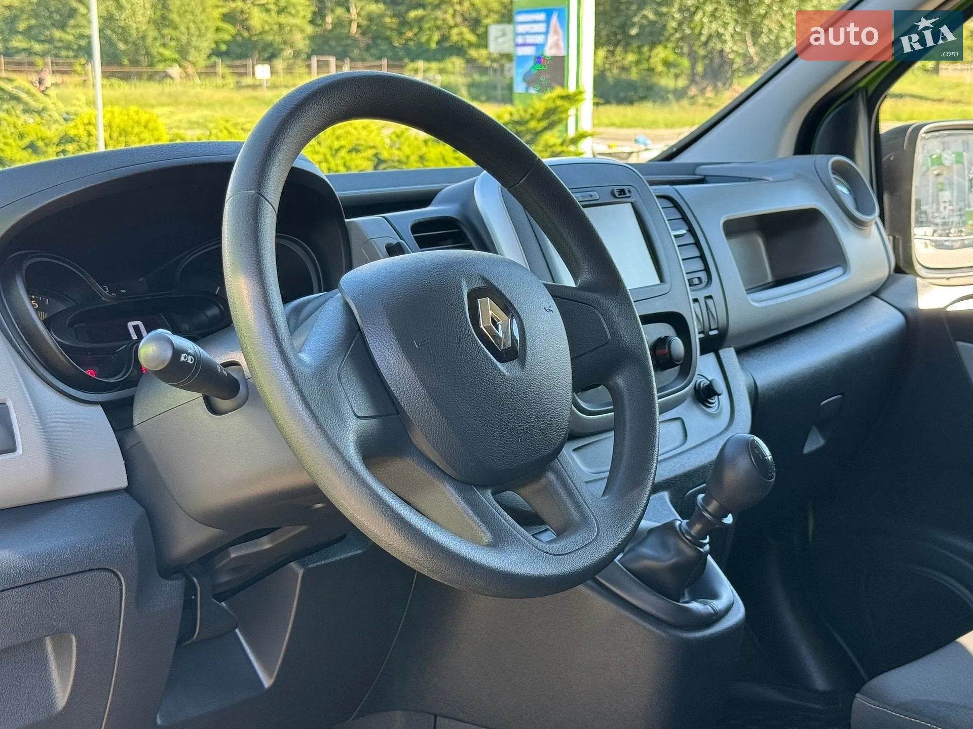 2015 Renault Trafic - мініатюра 36