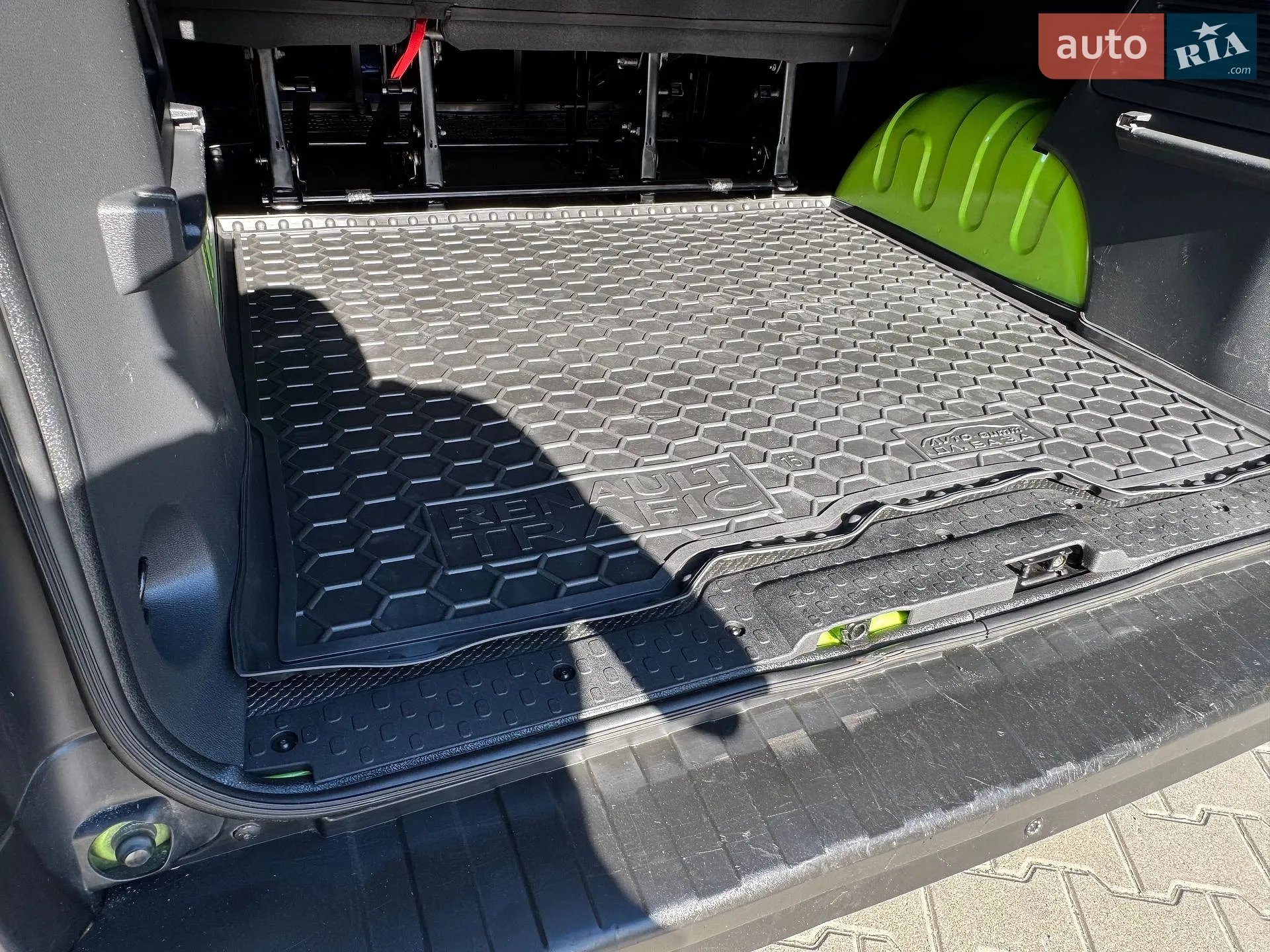 2015 Renault Trafic - мініатюра 76