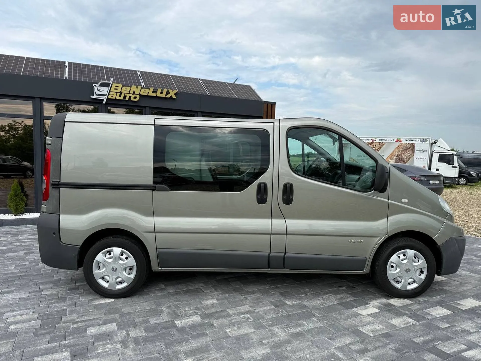 2010 Renault Trafic - мініатюра 8