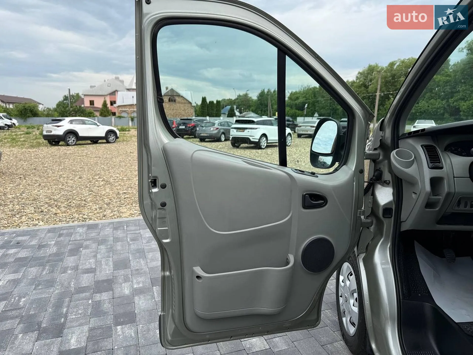 2010 Renault Trafic - мініатюра 14