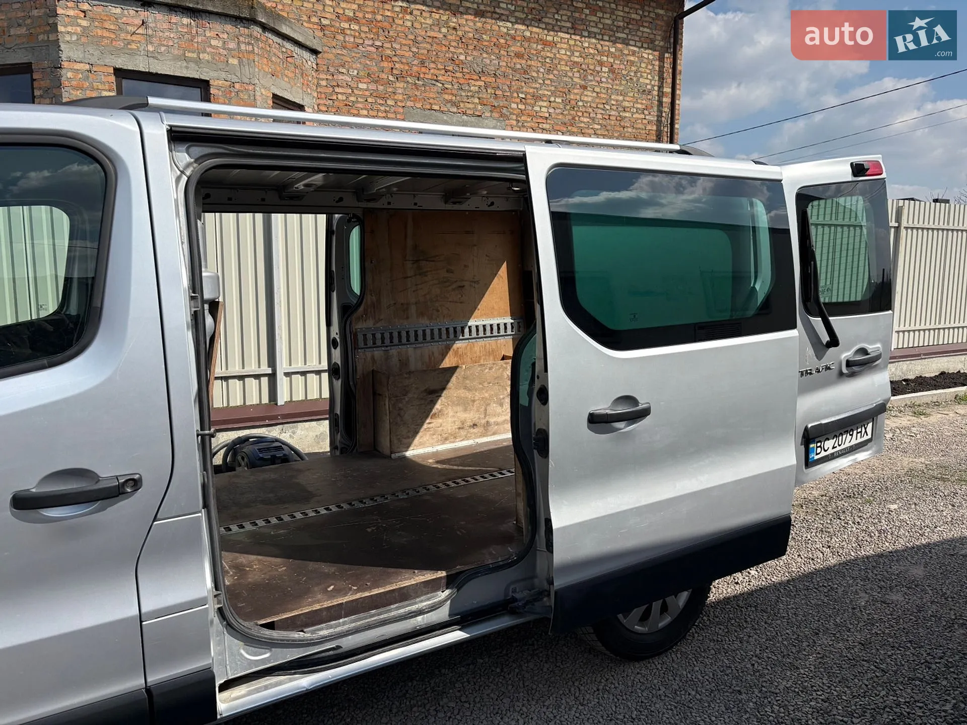 2015 Renault Trafic - мініатюра 28