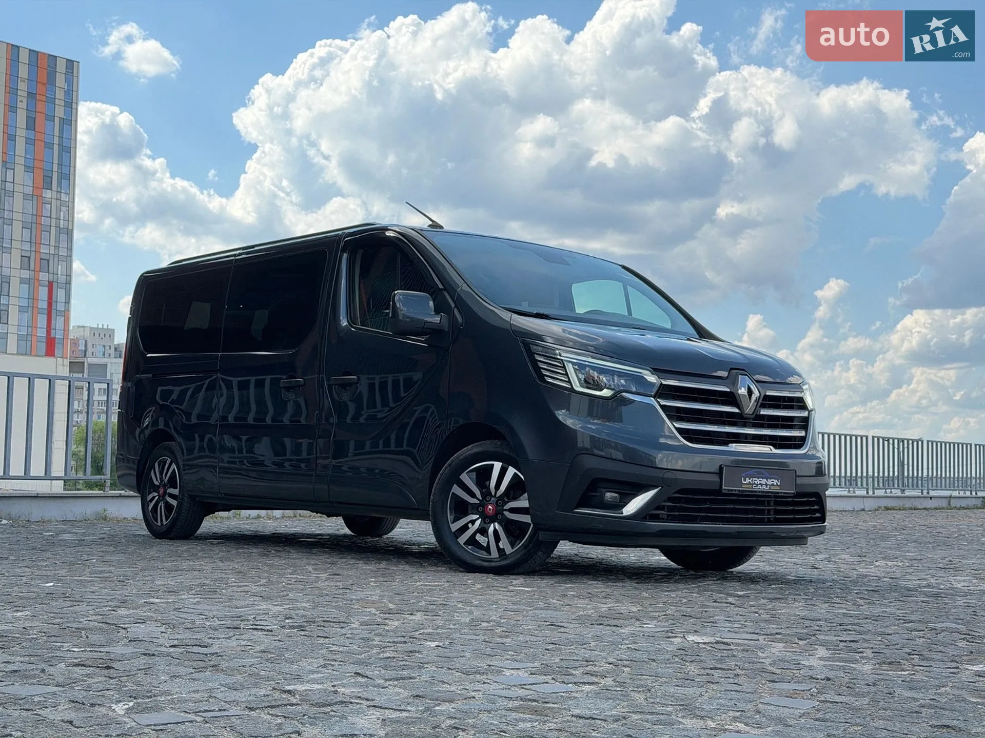 2022 Renault Trafic - мініатюра 2