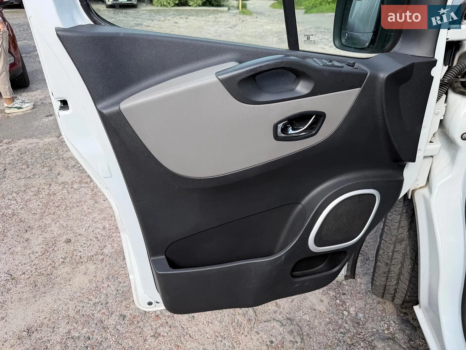 2015 Renault Trafic - мініатюра 11