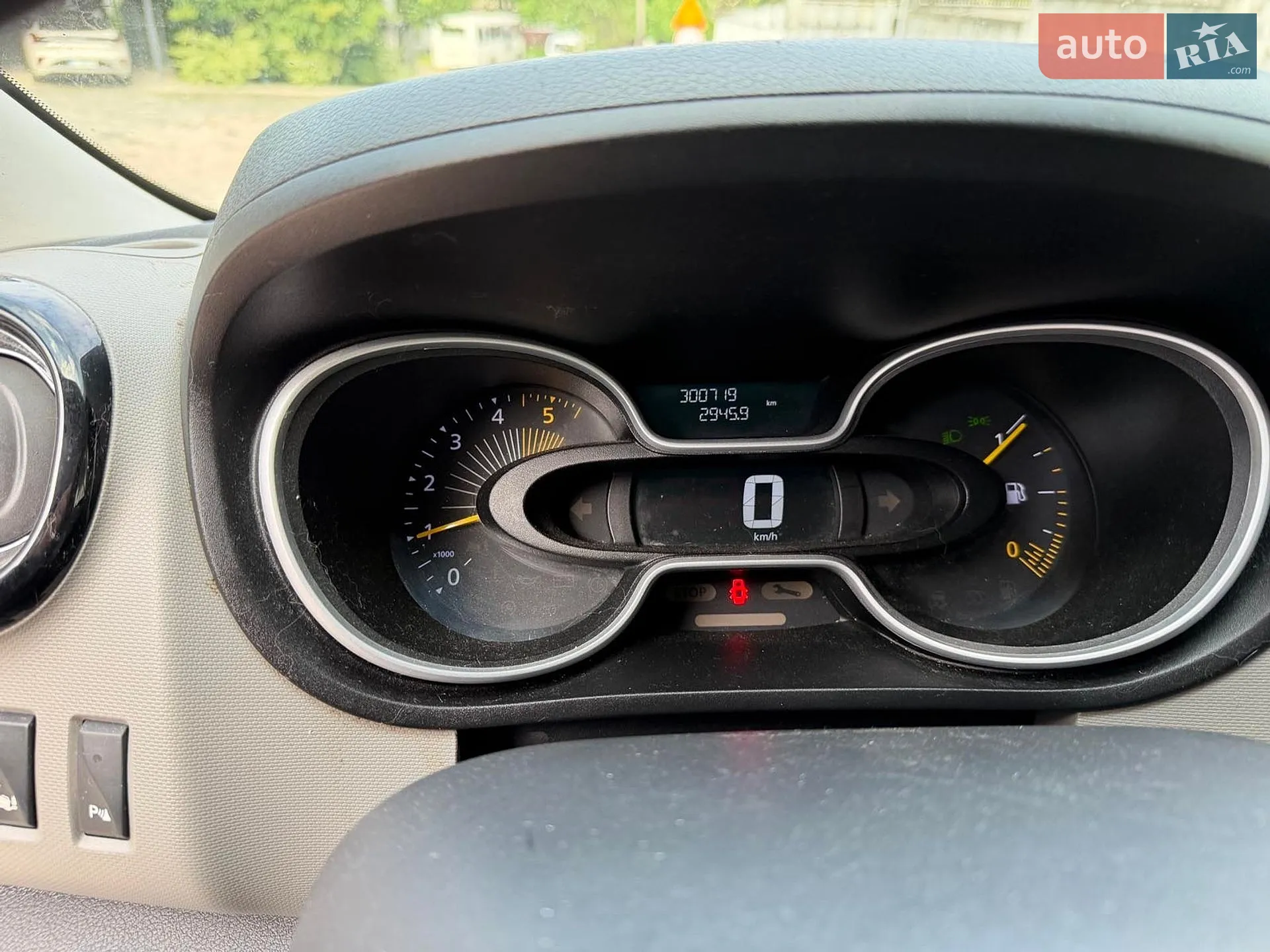 2015 Renault Trafic - мініатюра 15
