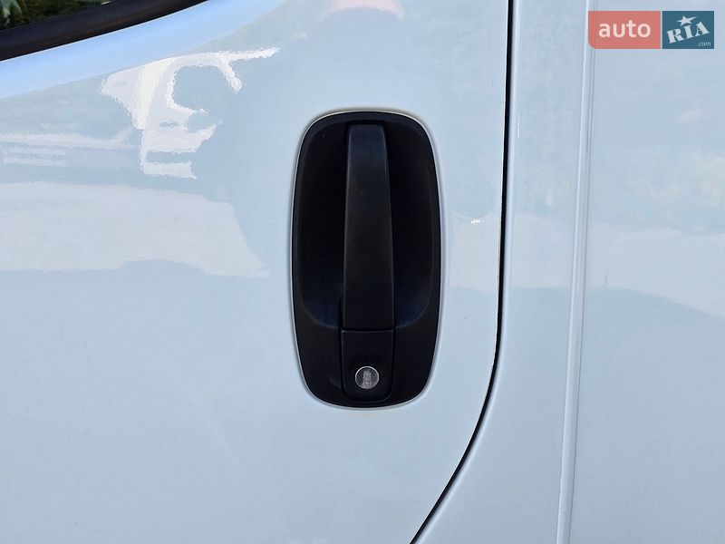 Минивэн Renault Trafic 2012 в Хмельницком фото 21 Минивэн Renault Trafic 2012 в Хмельницком