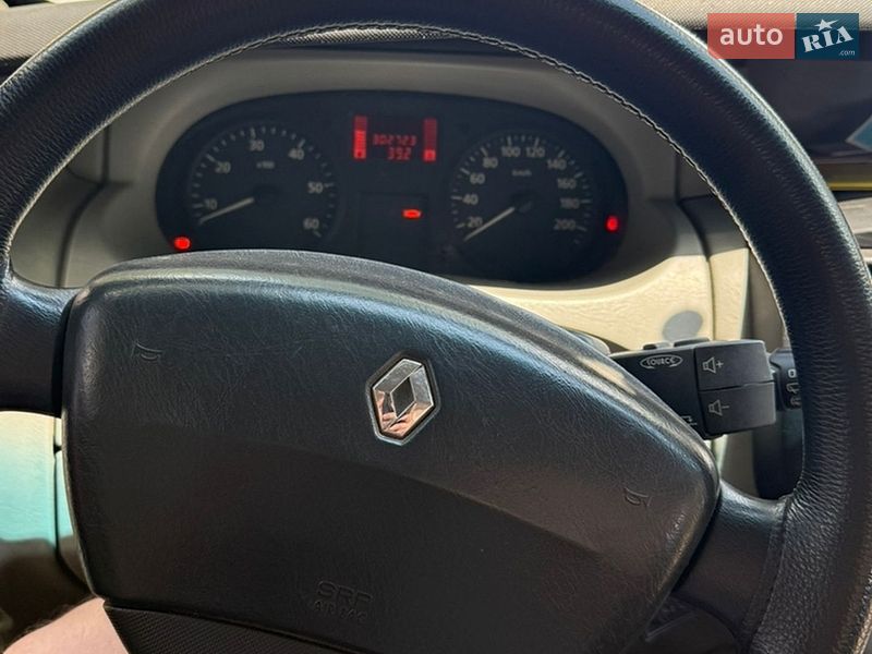 Мінівен Renault Trafic 2006 в Олександрівці