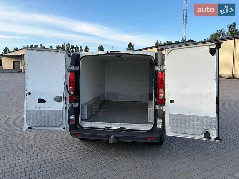 2014 Renault Trafic, VIN VF1FLB1B8EY766677:plate — фото 1 (autoria)