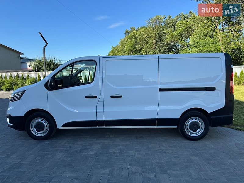 Грузовой фургон Renault Trafic 2022 в Луцке