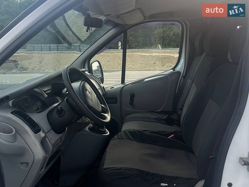 Минивэн Renault Trafic 2004 в Львове