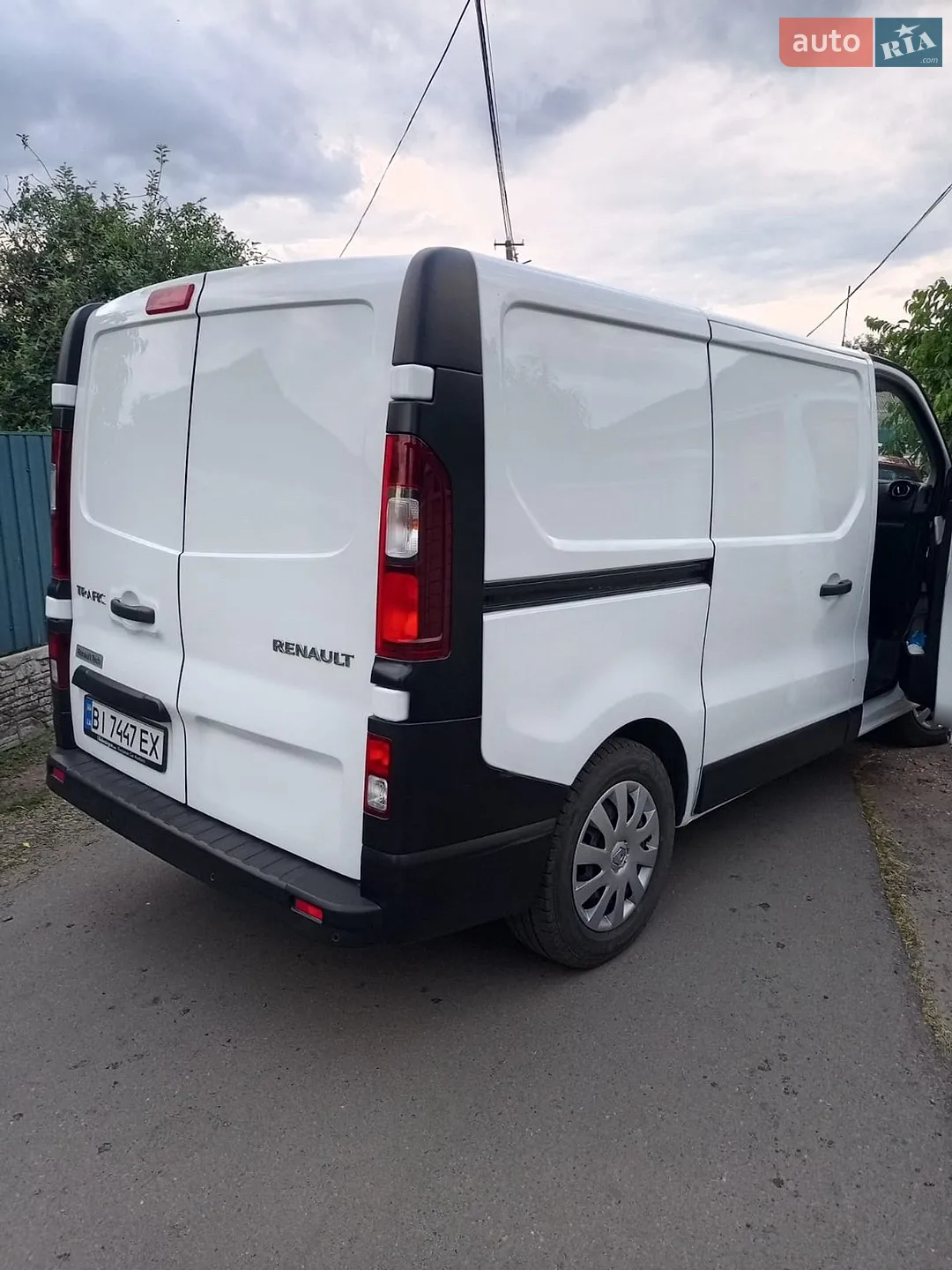 Renault Trafic 2020 VIN VF1FL000864998948 фото оголошення 3 з 5