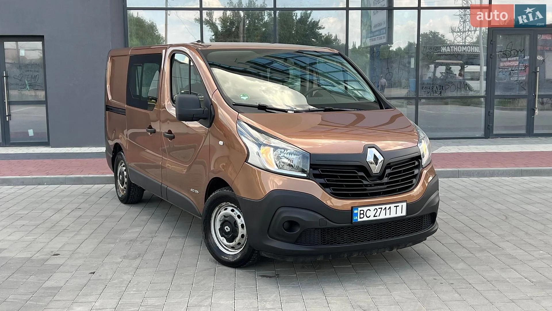 Renault Trafic 2017 VIN VF1JL000357638395 фото оголошення 5 з 35