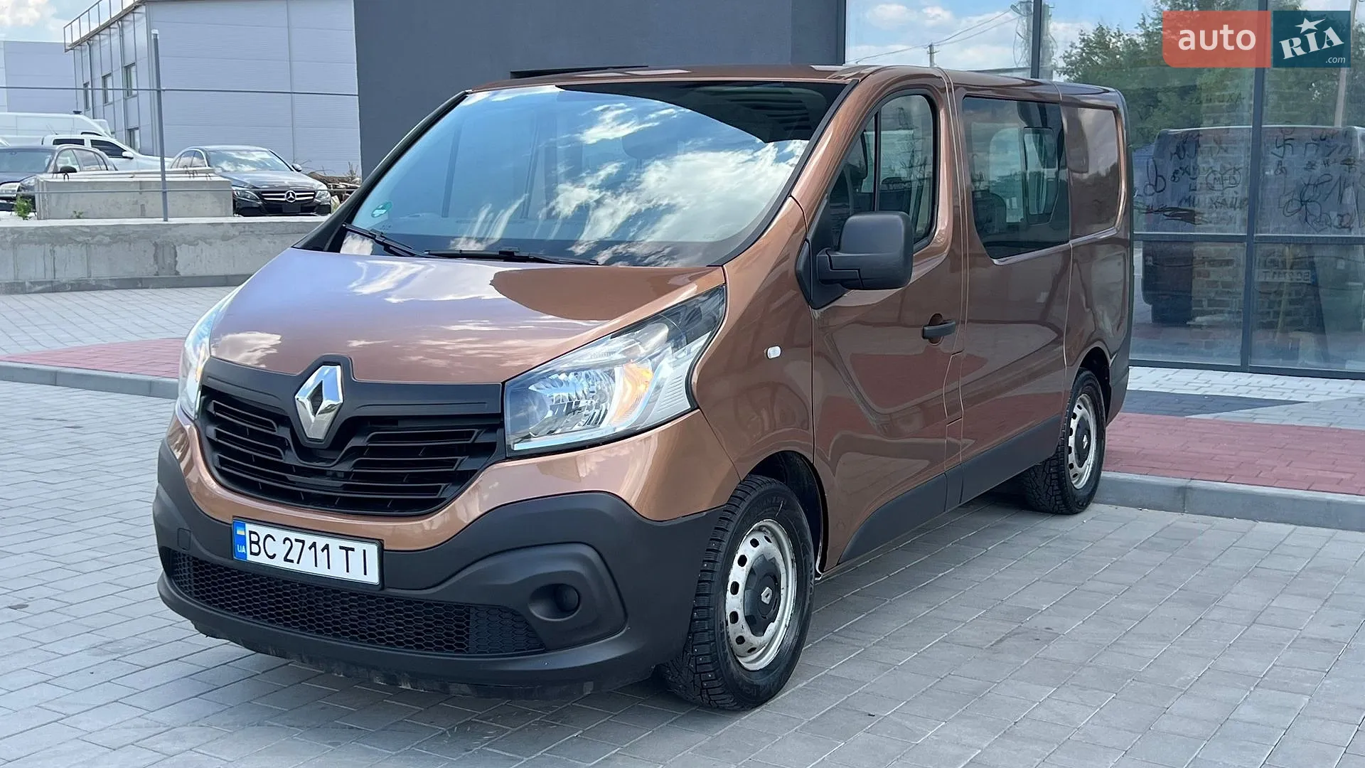 Renault Trafic 2017 VIN VF1JL000357638395 фото оголошення 11 з 35