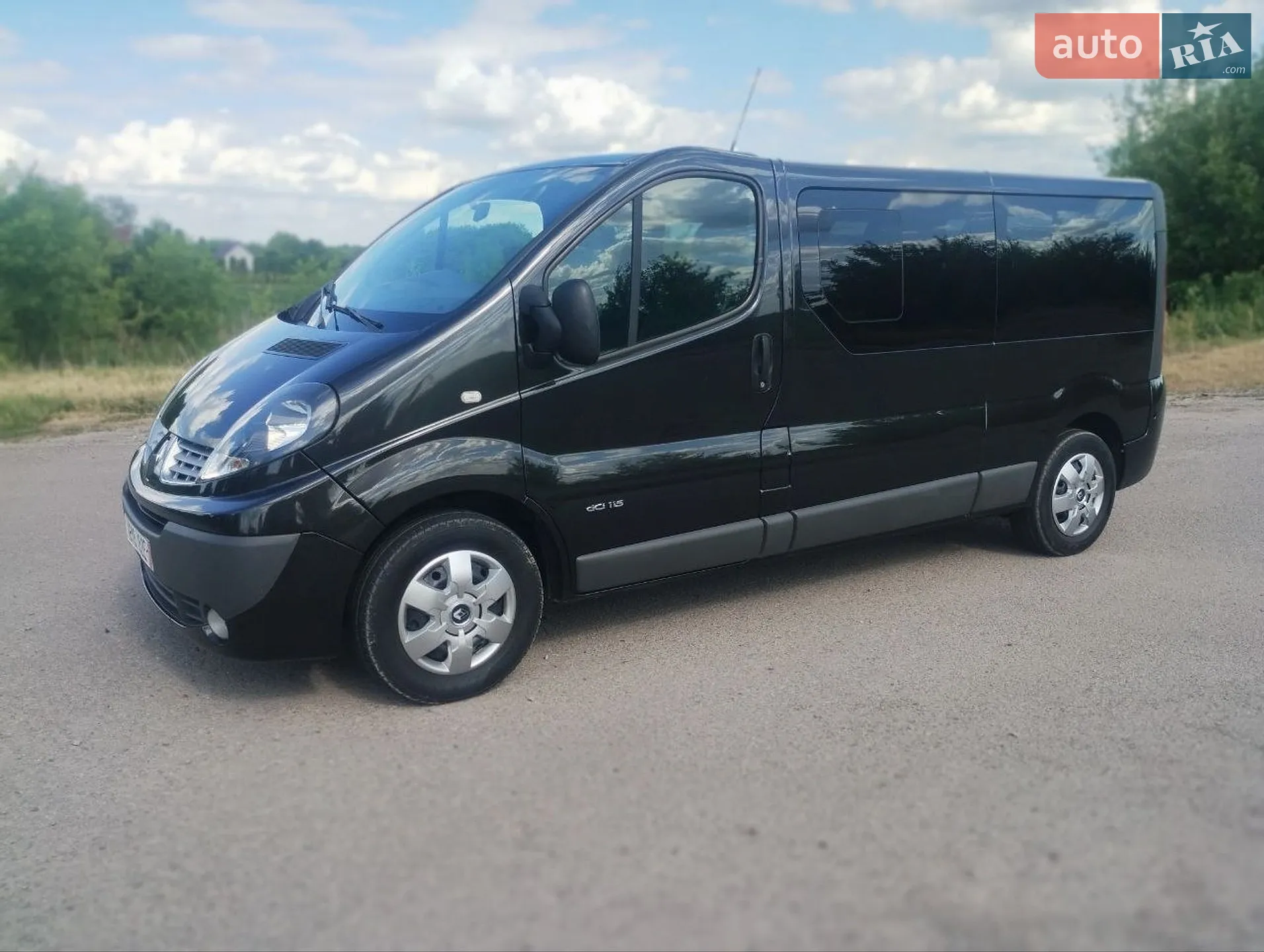 2011 Renault Trafic - мініатюра 2