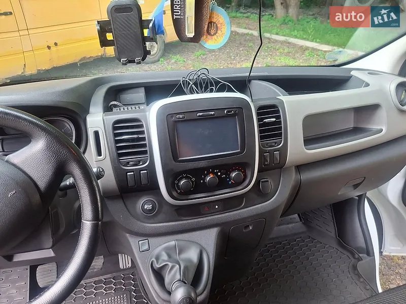 Renault Trafic 2015 VIN VF13FL00254673996 фото оголошення 11 з 47