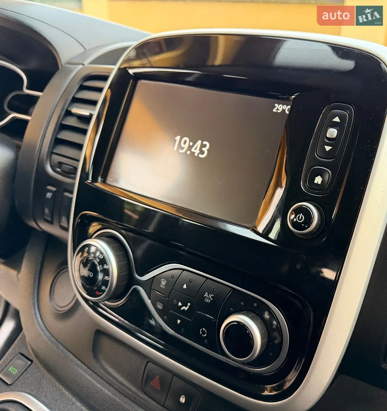 2020 Renault Trafic - мініатюра 88
