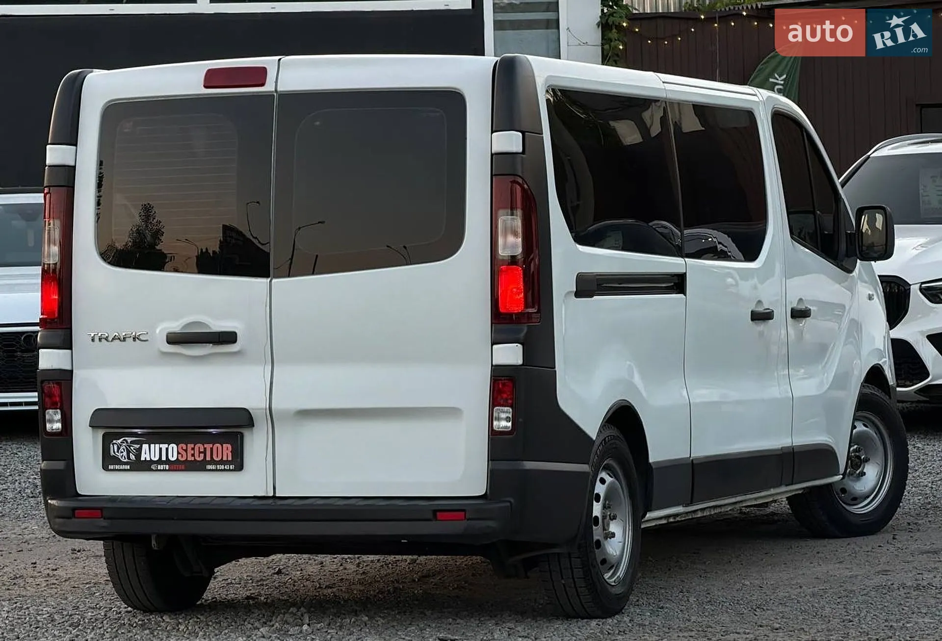 2021 Renault Trafic - мініатюра 9