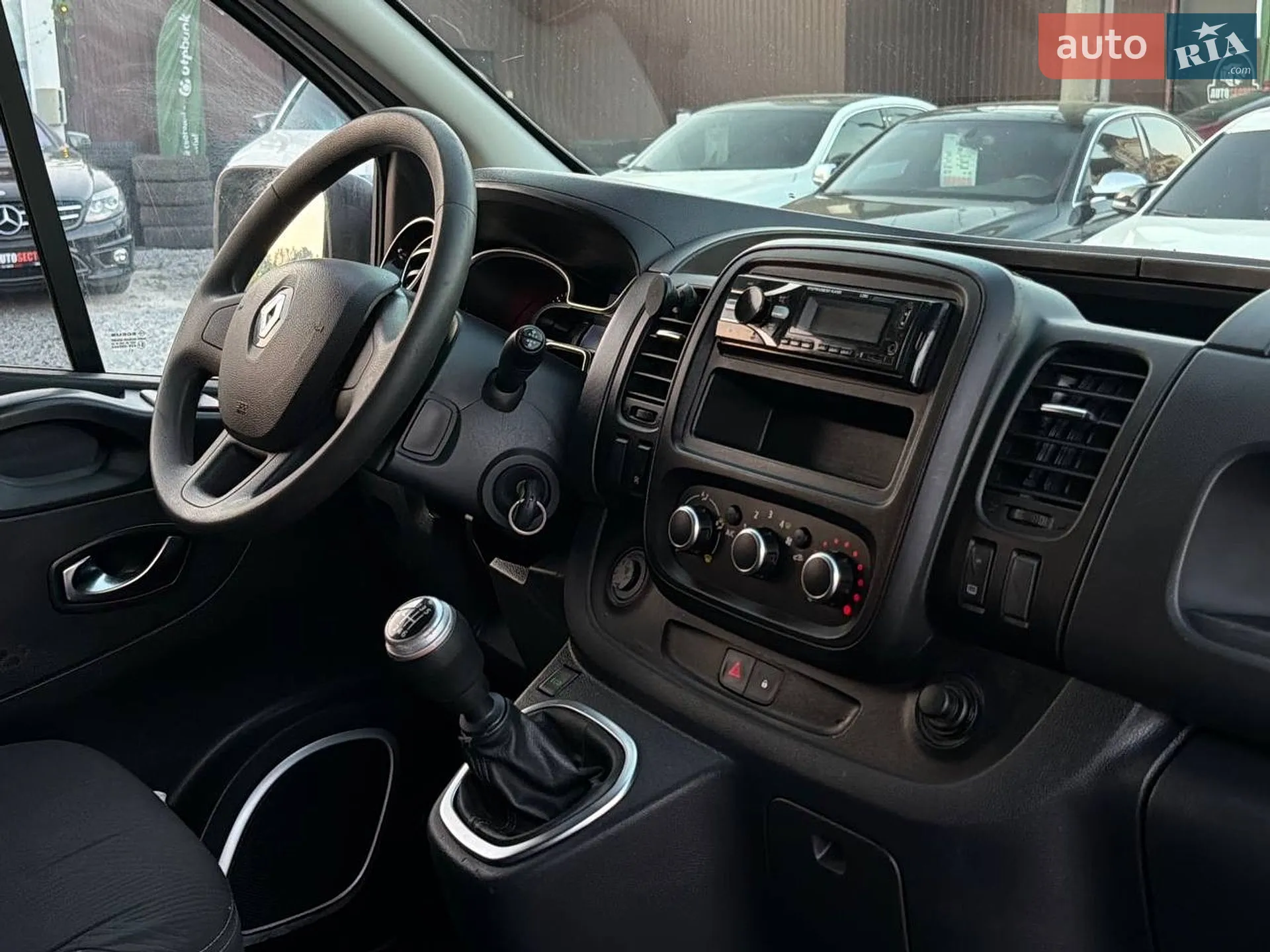 2021 Renault Trafic - мініатюра 22