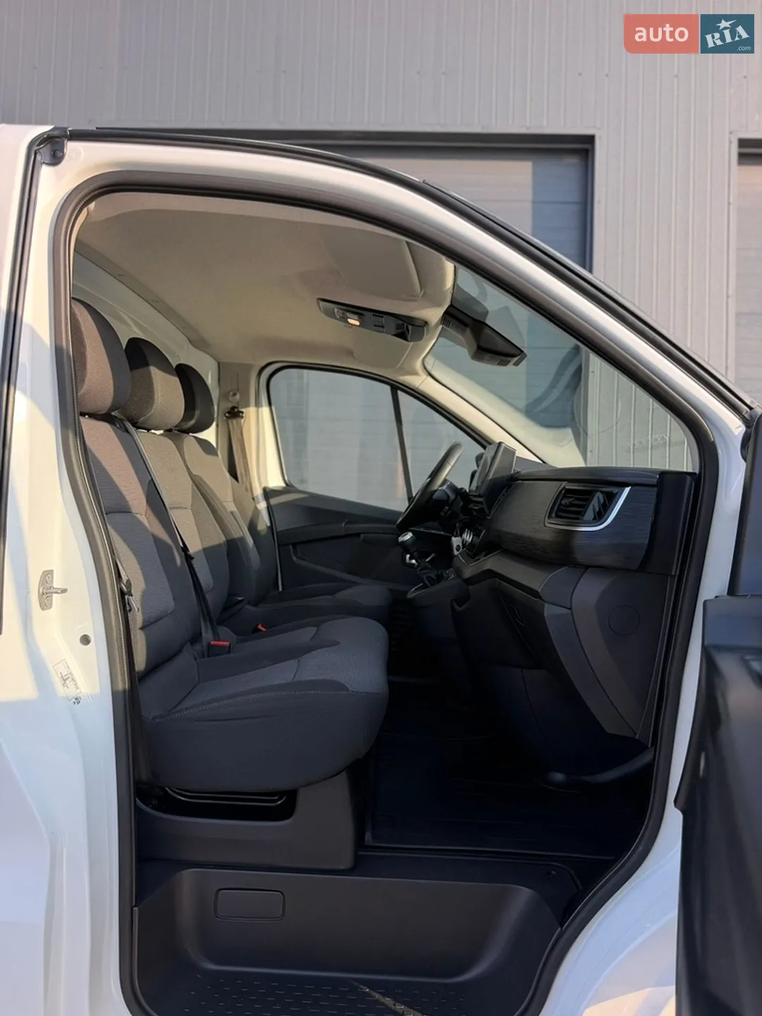 2022 Renault Trafic - мініатюра 76