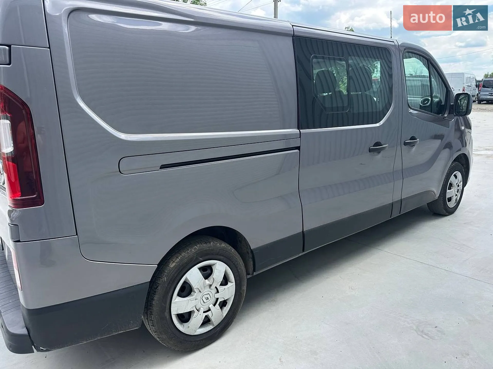 2019 Renault Trafic - мініатюра 3