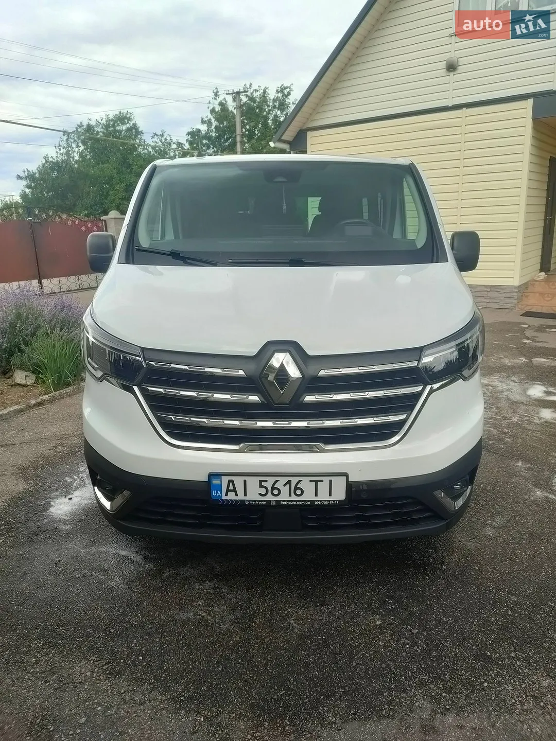 2022 Renault Trafic - фото 1