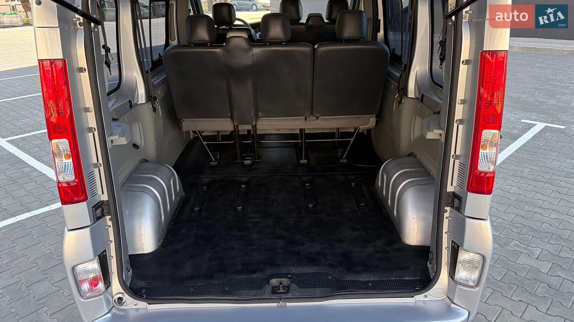 2012 Renault Trafic - мініатюра 36