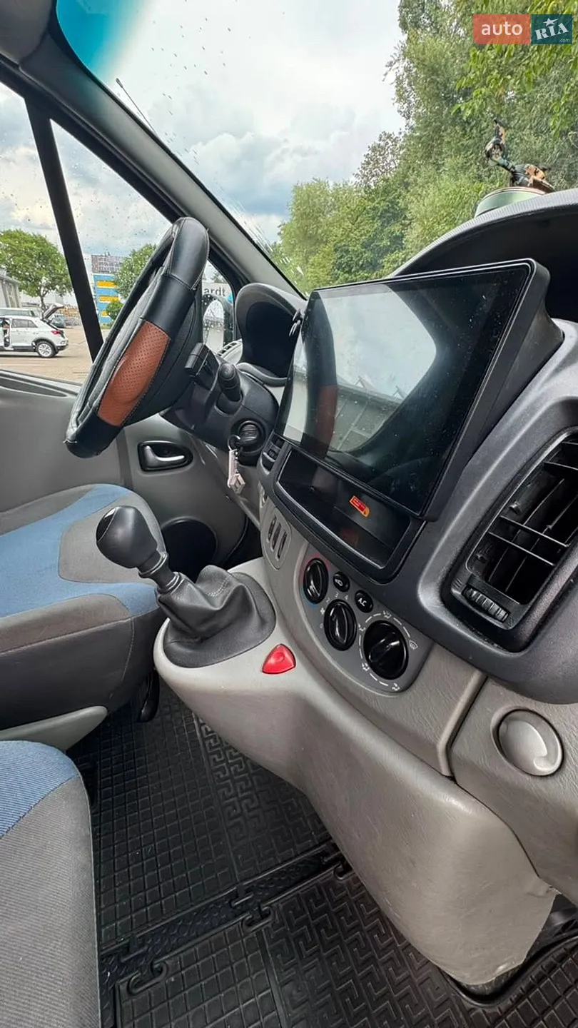 2010 Renault Trafic - мініатюра 11