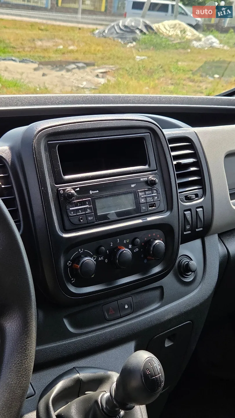 2015 Renault Trafic - мініатюра 12