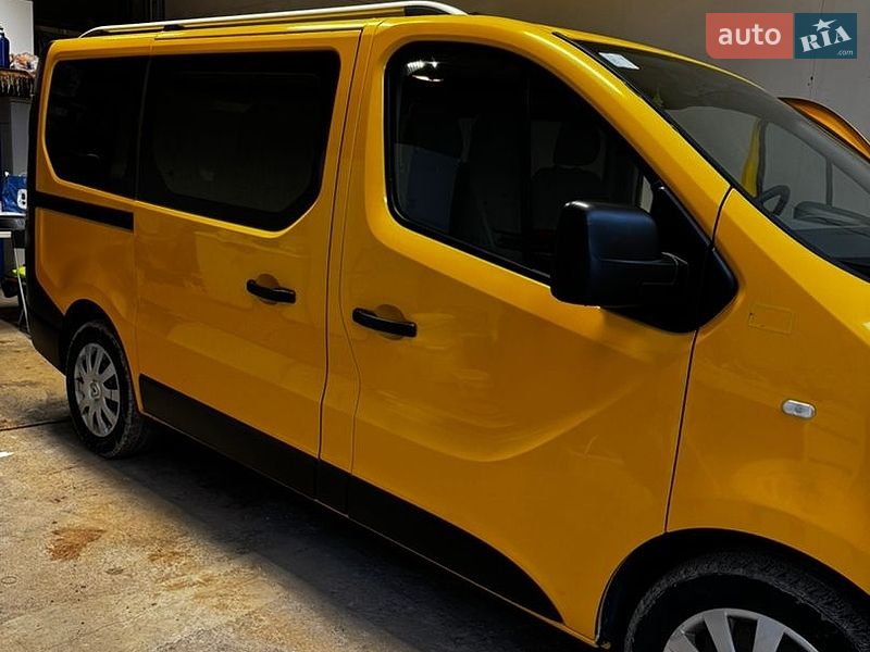 Renault Trafic 2015
