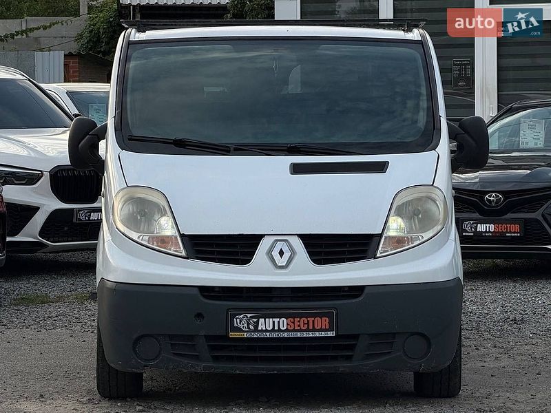 Вантажопасажирський фургон Renault Trafic 2007 в Харкові