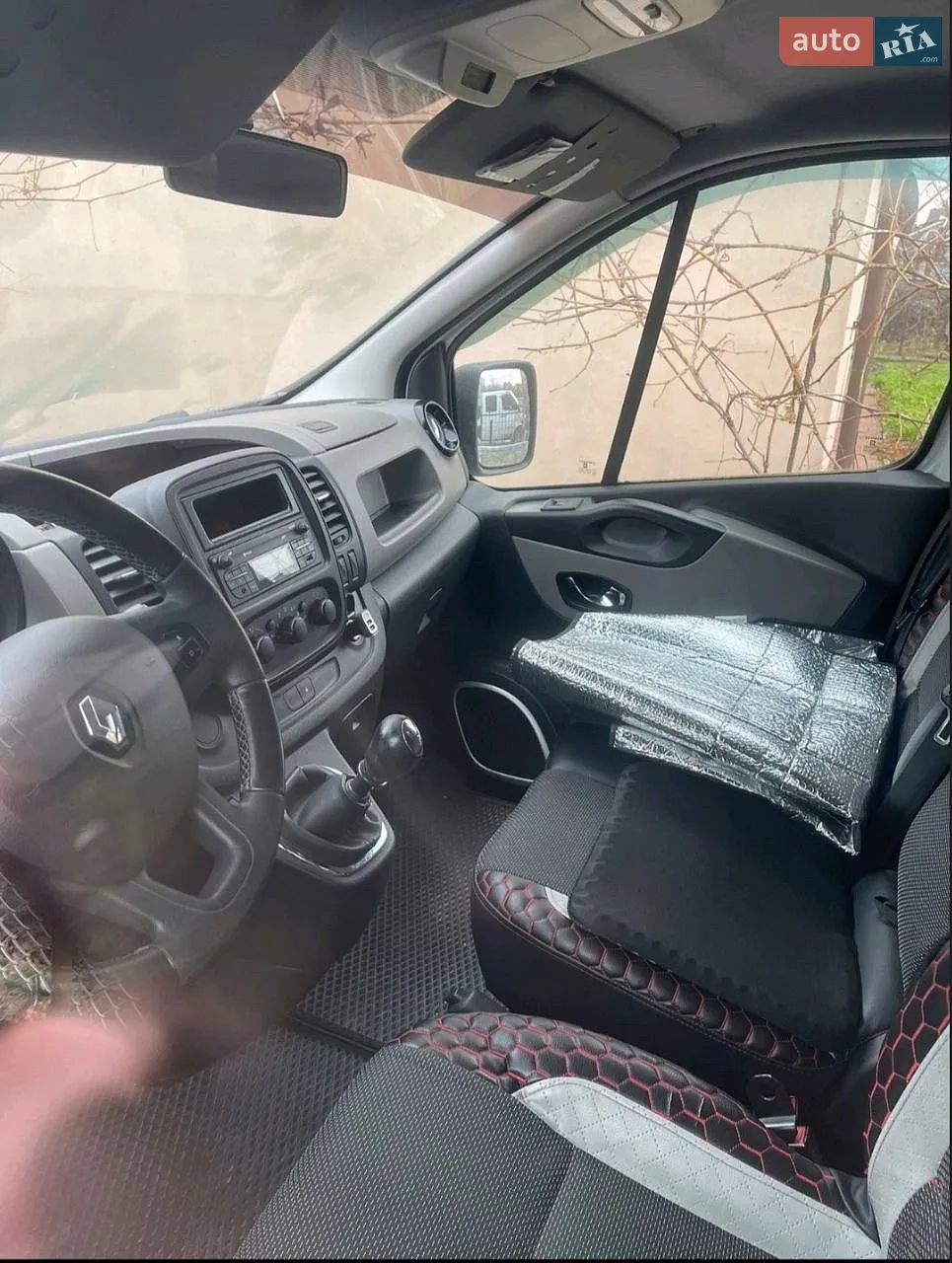 2015 Renault Trafic - мініатюра 5