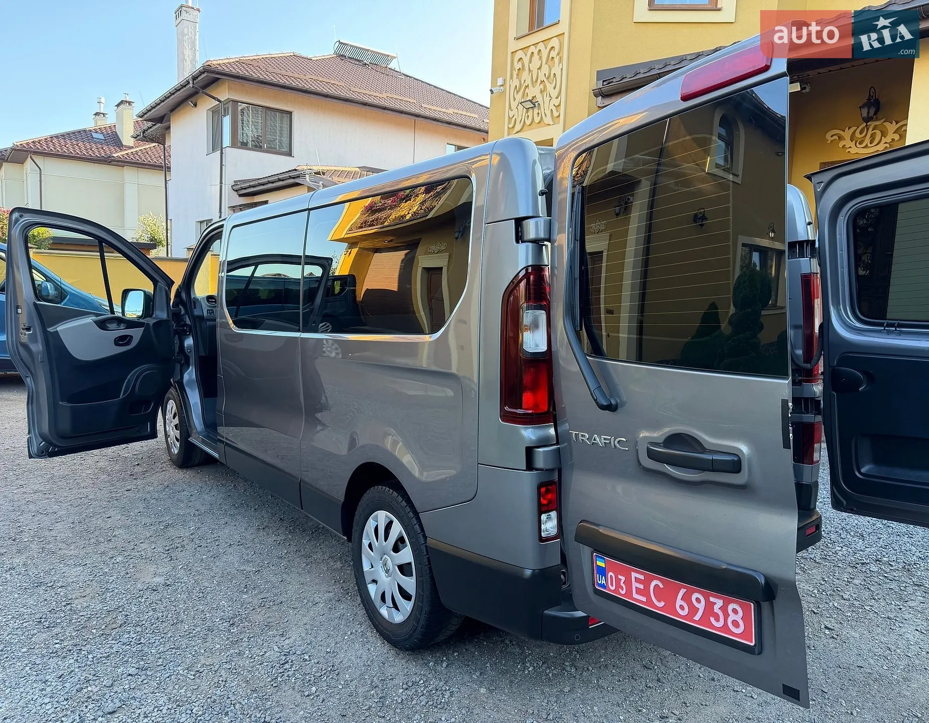 2017 Renault Trafic - мініатюра 67