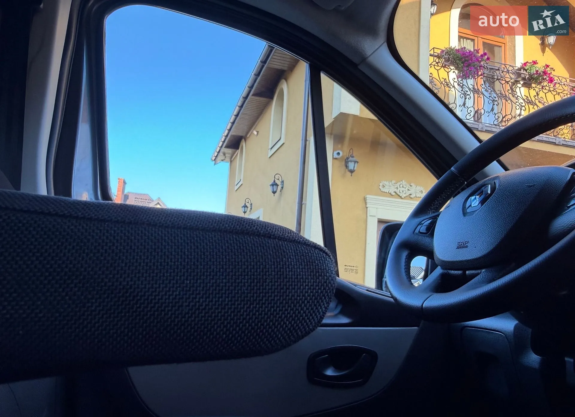 2017 Renault Trafic - мініатюра 136