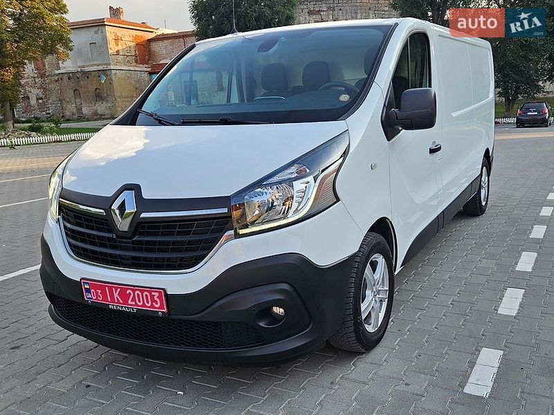 Вантажний фургон Renault Trafic 2021 в Бережанах