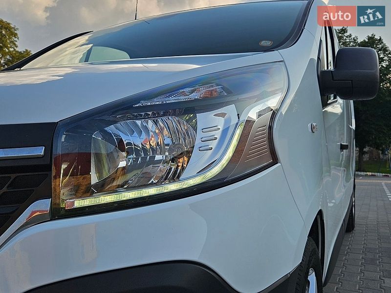 Вантажний фургон Renault Trafic 2021 в Бережанах