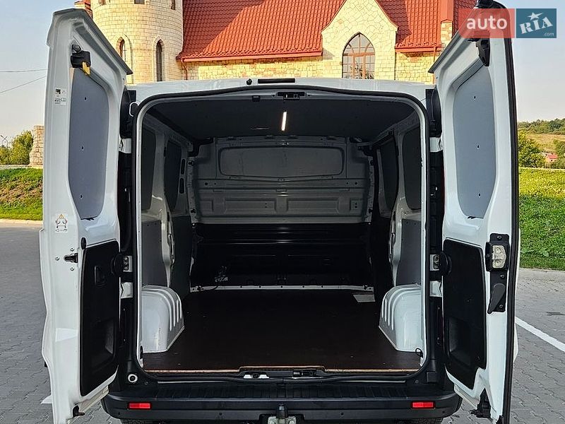 Вантажний фургон Renault Trafic 2021 в Бережанах